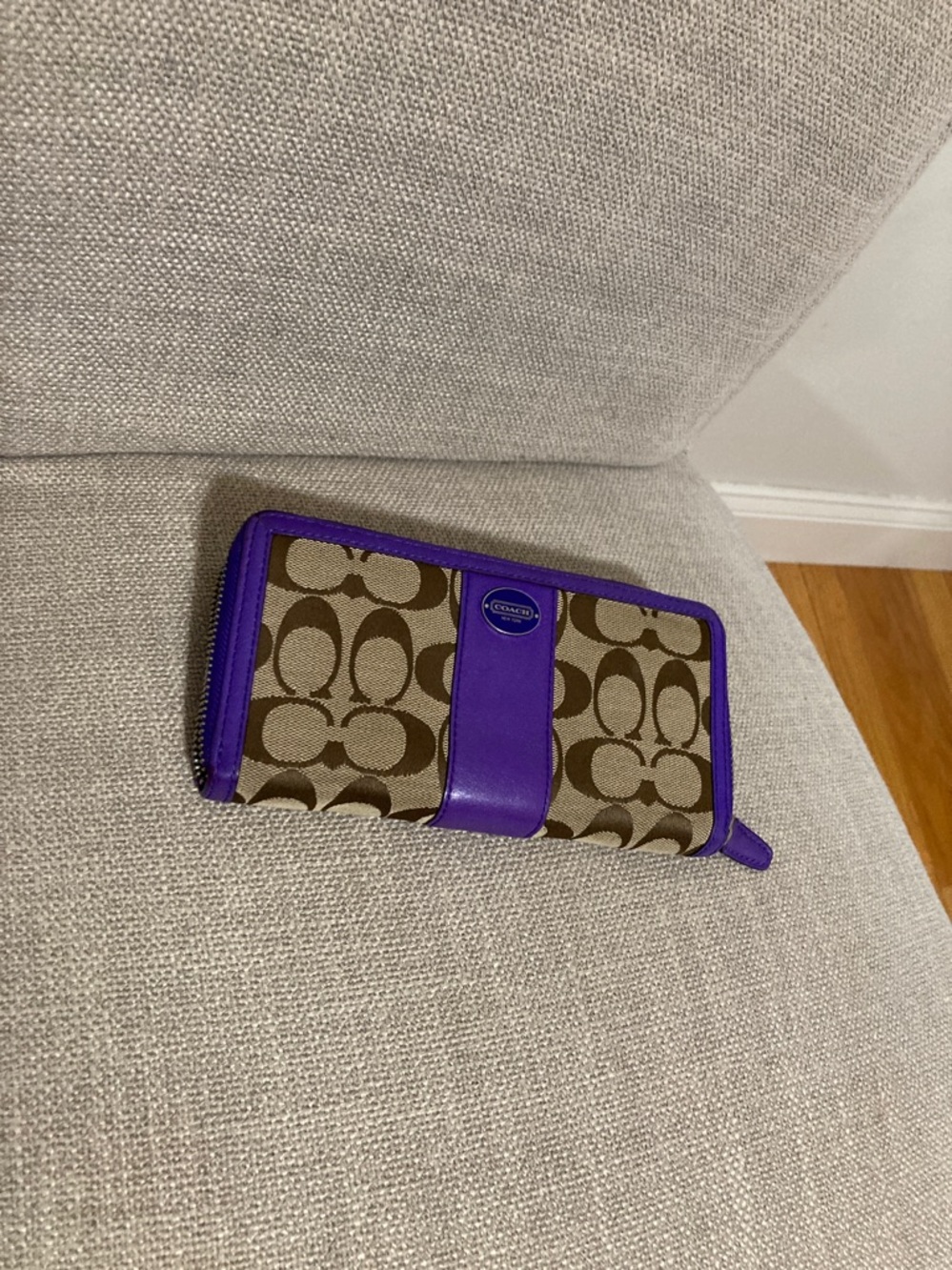 Rehab Bags & Wallets - Picture 5 of 14